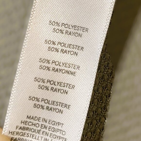 Alice in Hulaland Womens Black T-Shirt Size M - Picture 7 of 8